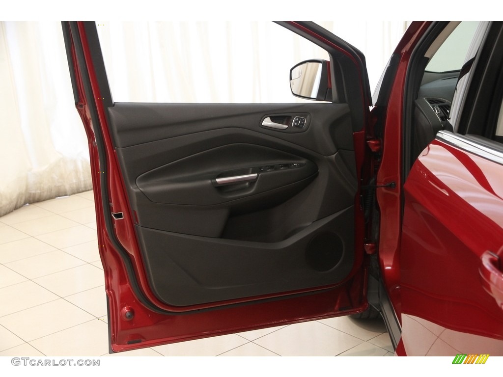 2014 Escape Titanium 1.6L EcoBoost 4WD - Ruby Red / Charcoal Black photo #4