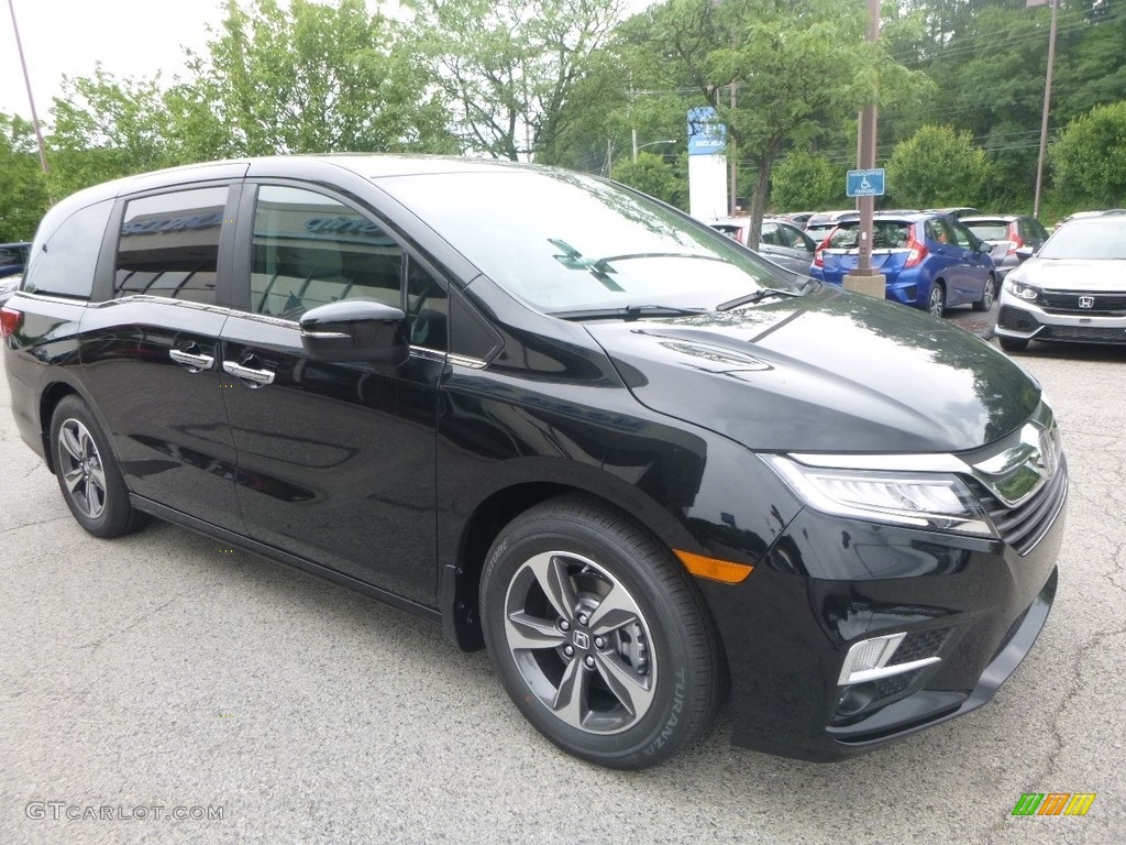 2018 Honda Odyssey Touring Exterior Photos