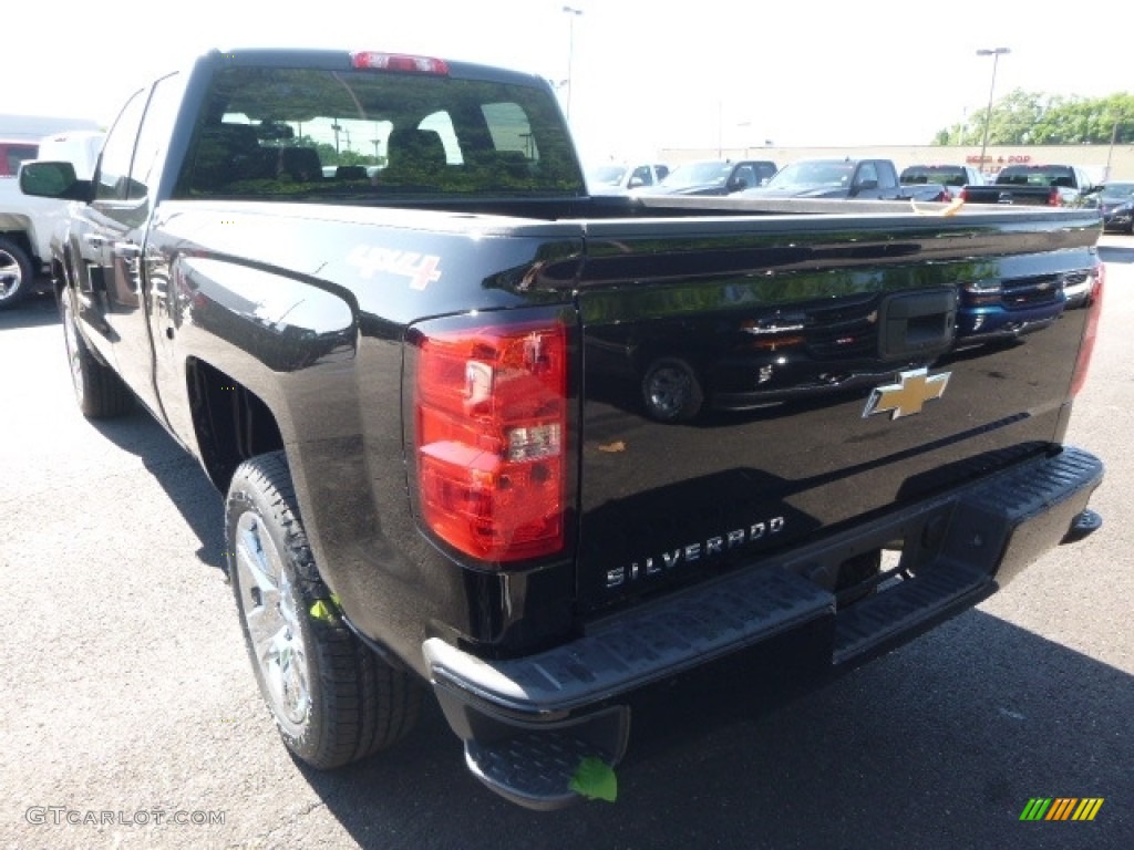 2017 Silverado 1500 Custom Double Cab 4x4 - Black / Dark Ash/Jet Black photo #3