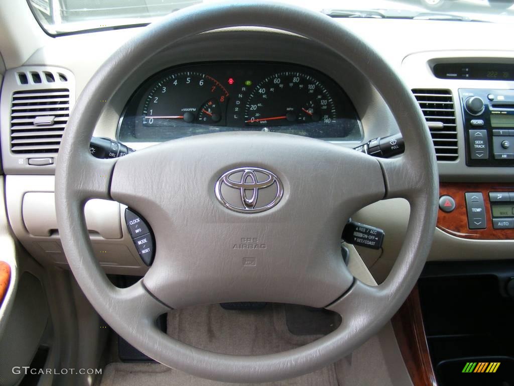 2004 Camry XLE - Super White / Taupe photo #15