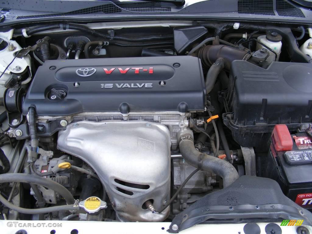 2004 Camry XLE - Super White / Taupe photo #25