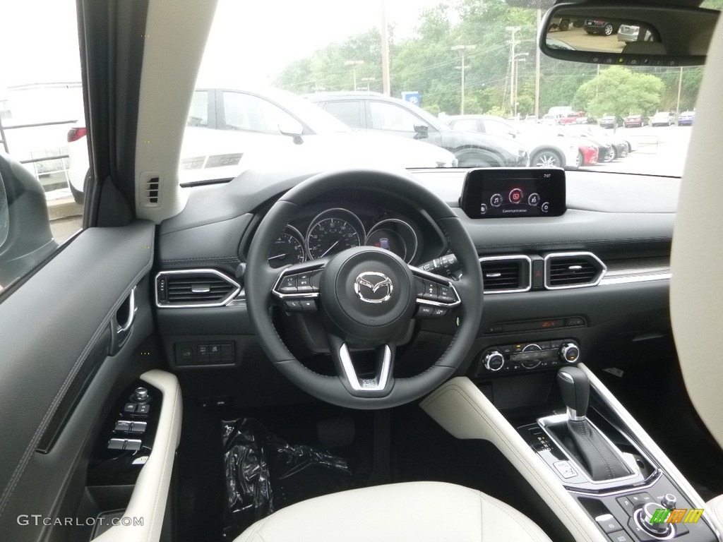 2017 CX-5 Grand Touring AWD - Jet Black Mica / Parchment photo #9