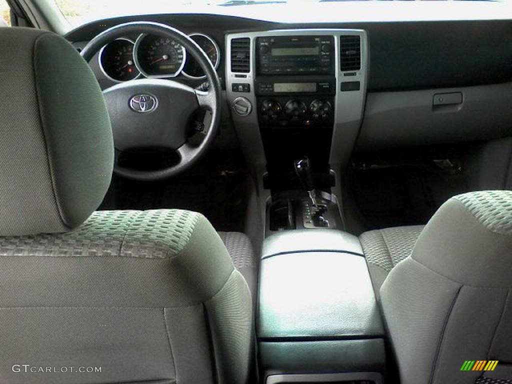 2006 4Runner SR5 4x4 - Shadow Mica / Stone Gray photo #17