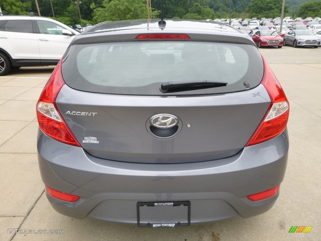 2017 Accent SE Hatchback - Triathlon Gray / Black photo #6