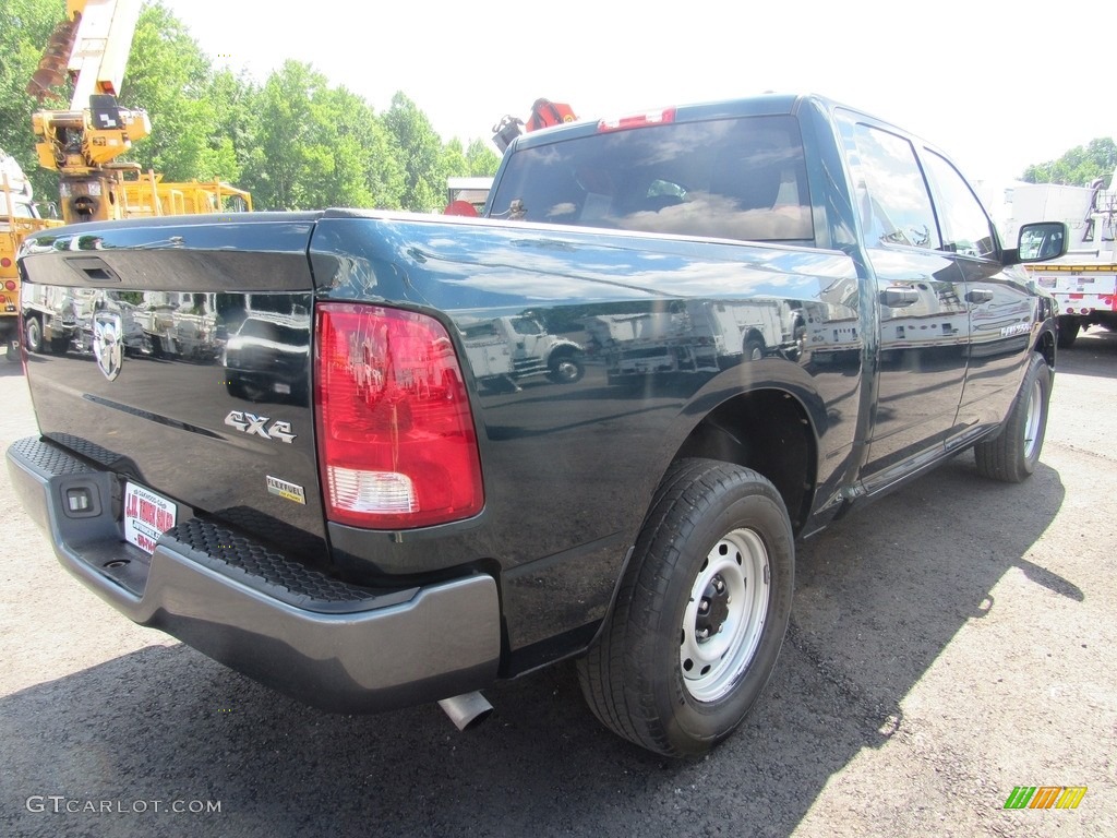 2011 Ram 1500 SLT Crew Cab 4x4 - Hunter Green Pearl / Dark Slate Gray/Medium Graystone photo #5