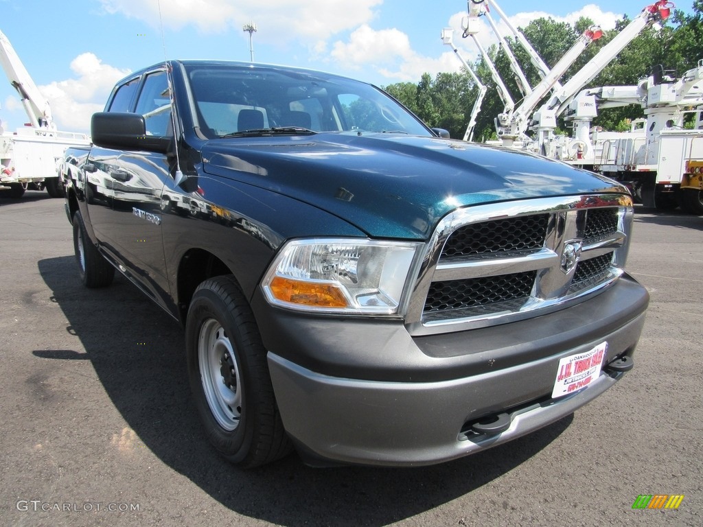 2011 Ram 1500 SLT Crew Cab 4x4 - Hunter Green Pearl / Dark Slate Gray/Medium Graystone photo #7