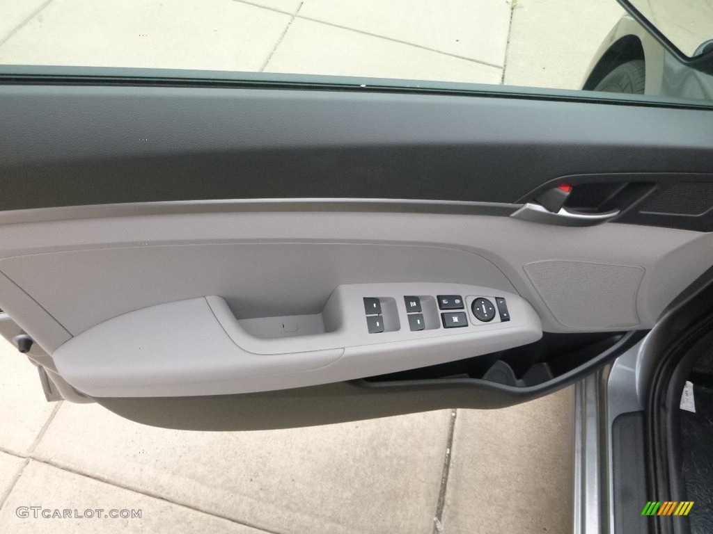 2017 Elantra SE - Gray / Gray photo #10