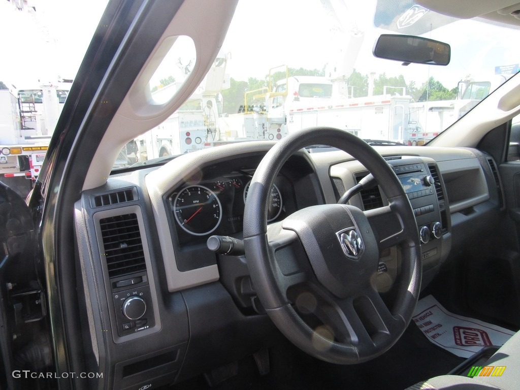 2011 Ram 1500 SLT Crew Cab 4x4 - Hunter Green Pearl / Dark Slate Gray/Medium Graystone photo #21