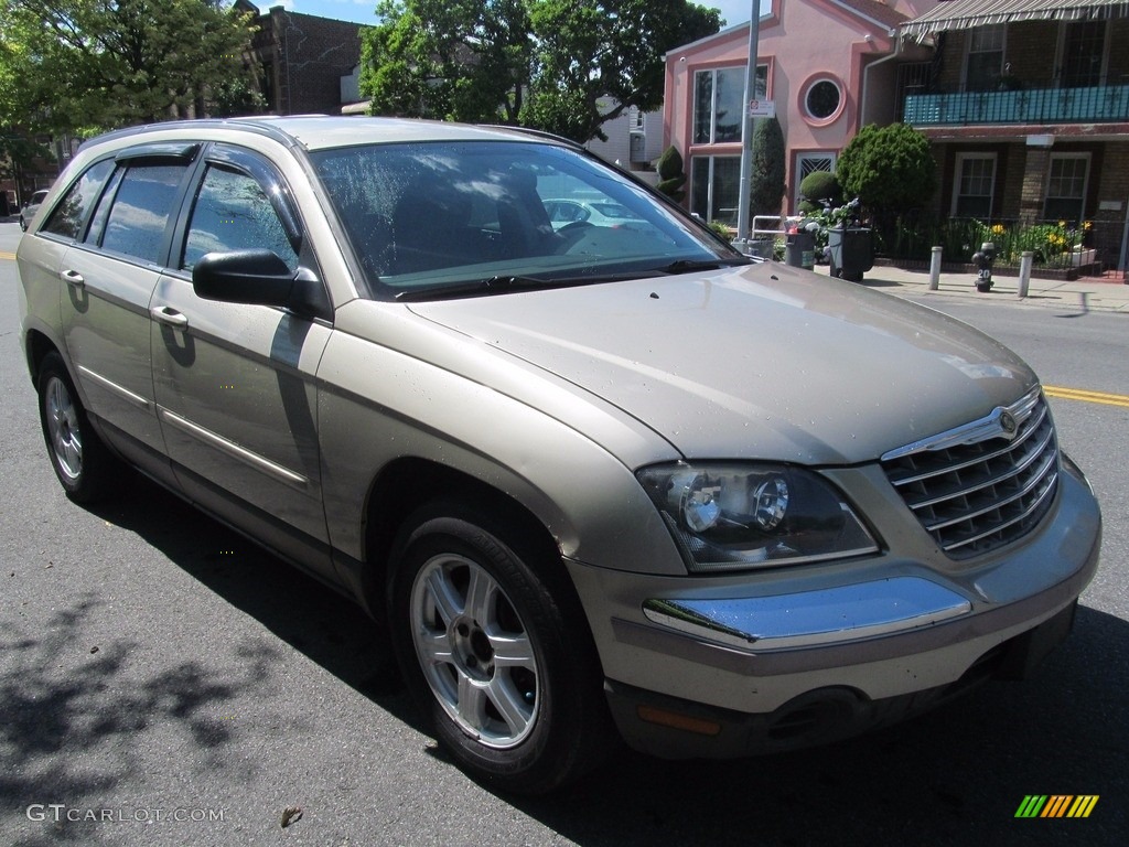 2005 Pacifica Touring - Linen Gold Metallic Pearl / Light Taupe photo #2