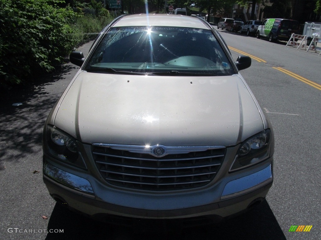 2005 Pacifica Touring - Linen Gold Metallic Pearl / Light Taupe photo #4