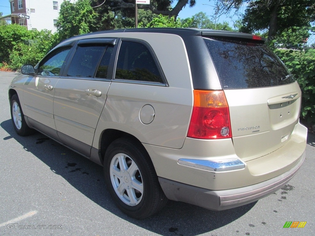 2005 Pacifica Touring - Linen Gold Metallic Pearl / Light Taupe photo #6