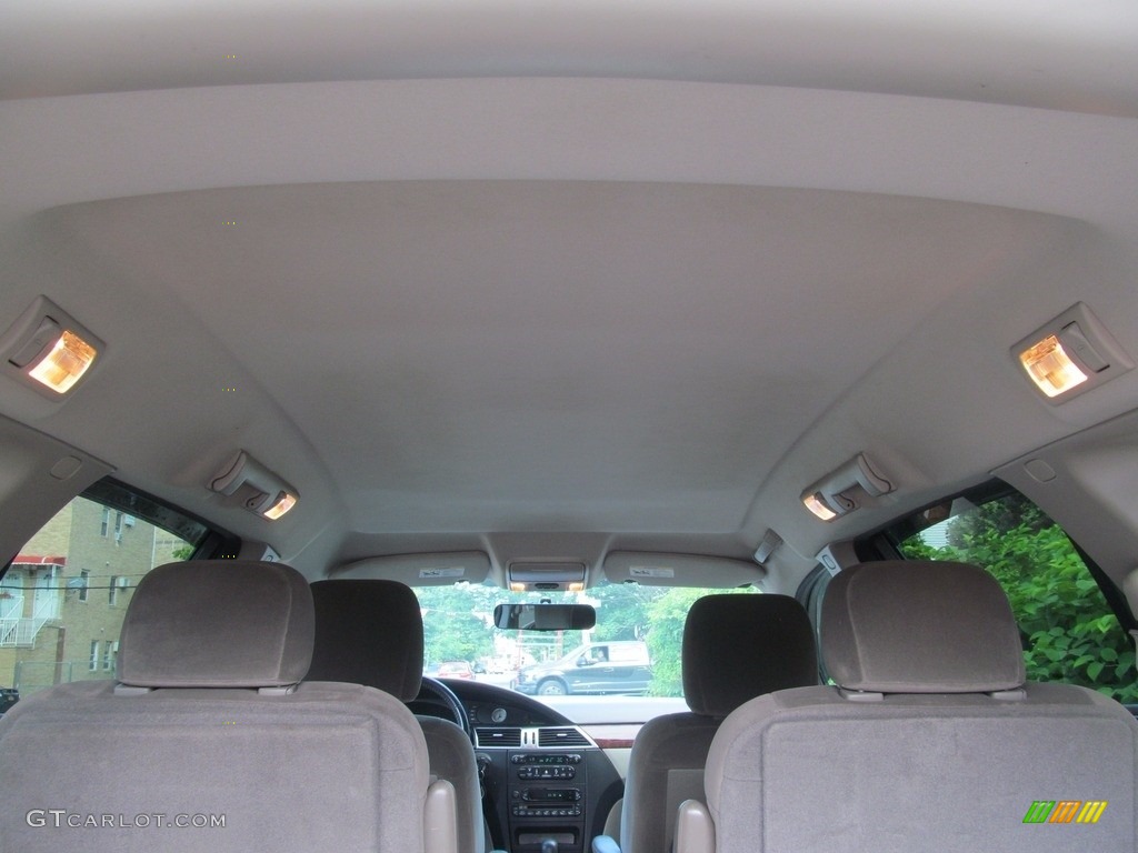 2005 Pacifica Touring - Linen Gold Metallic Pearl / Light Taupe photo #12