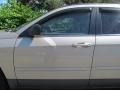 Linen Gold Metallic Pearl - Pacifica Touring Photo No. 17