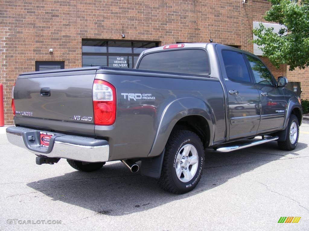 2006 Tundra SR5 Double Cab 4x4 - Phantom Gray Pearl / Light Charcoal photo #3