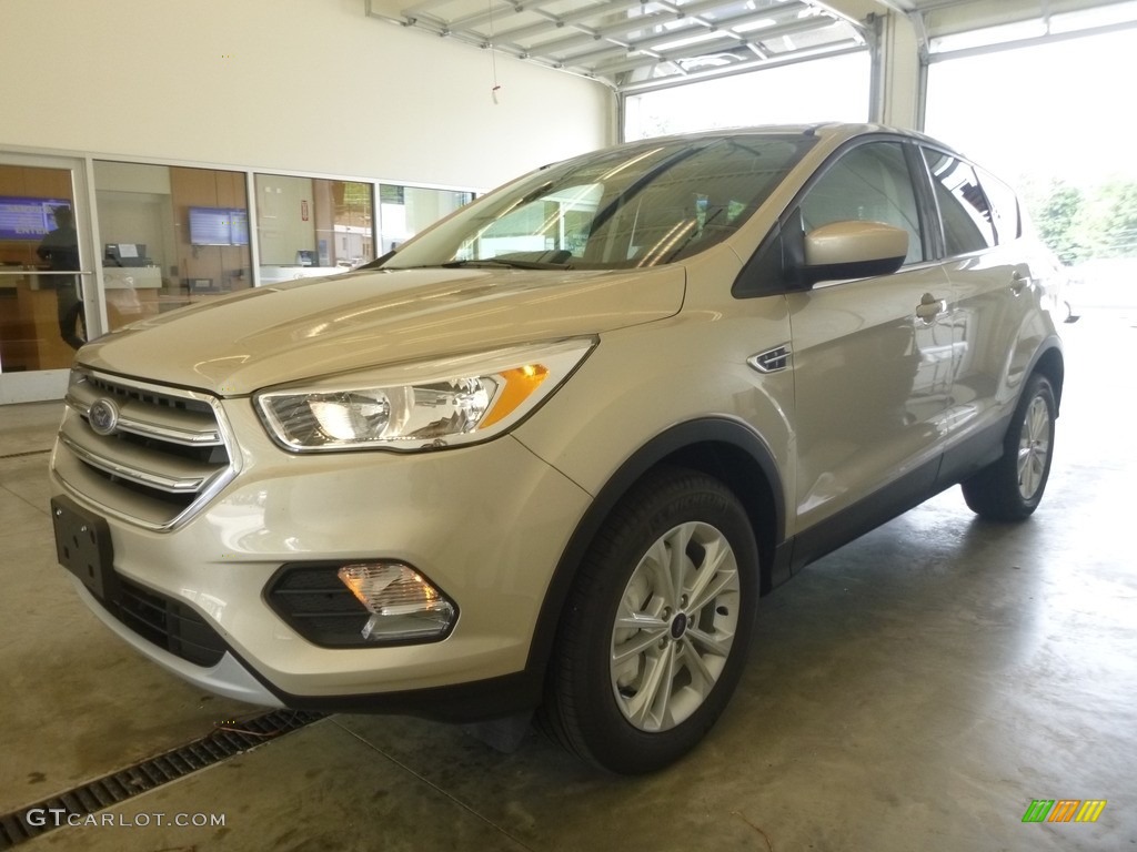 2017 Escape SE 4WD - White Gold / Medium Light Stone photo #4