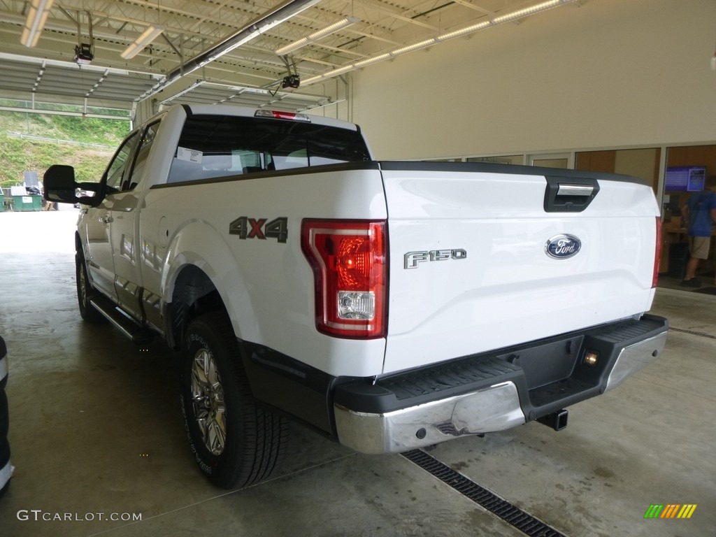 2017 F150 XLT SuperCab 4x4 - Oxford White / Earth Gray photo #3