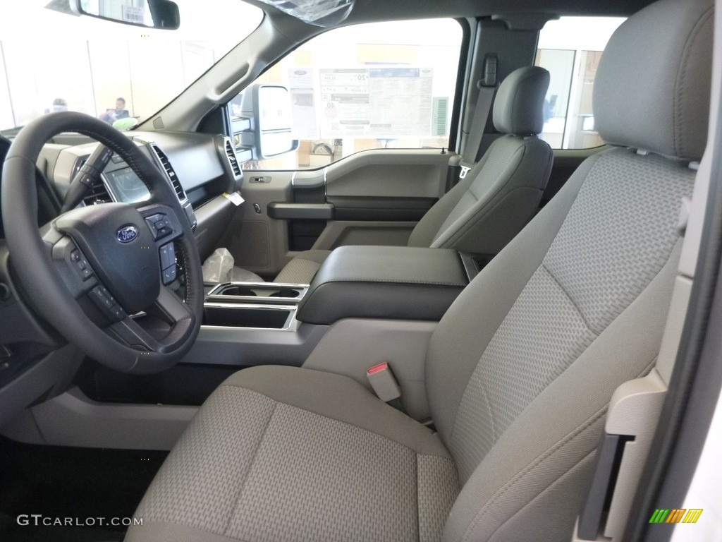 2017 F150 XLT SuperCab 4x4 - Oxford White / Earth Gray photo #6