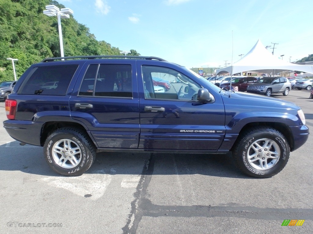 2004 Grand Cherokee Laredo 4x4 - Midnight Blue Pearl / Sandstone photo #8