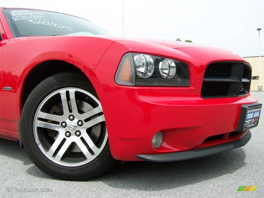 TorRed 2006 Dodge Charger R/T Daytona Exterior Photo #12156154