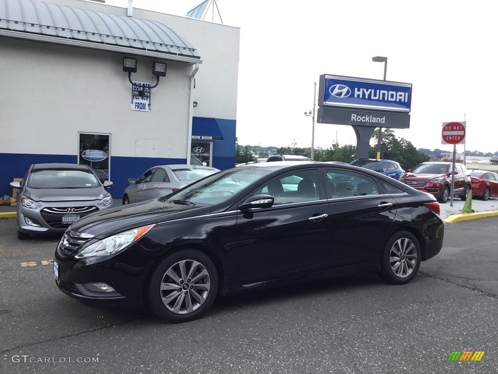 2014 Sonata Limited - Phantom Black Metallic / Black photo #1