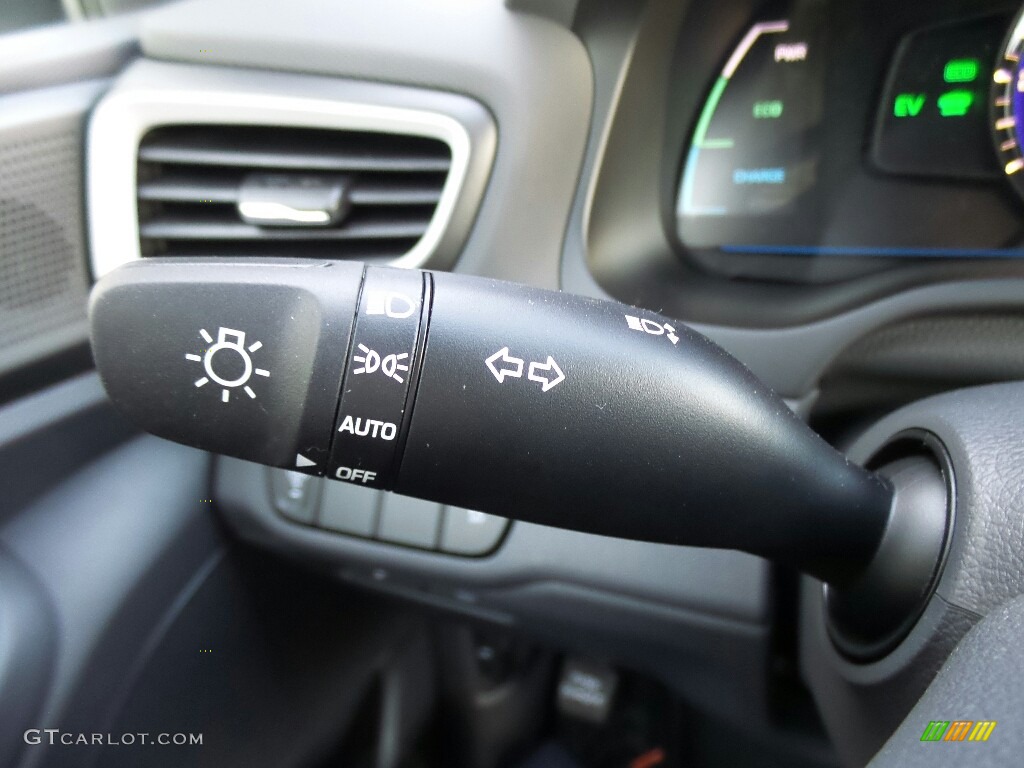 2017 Hyundai Ioniq Hybrid Blue Controls Photo #121565822