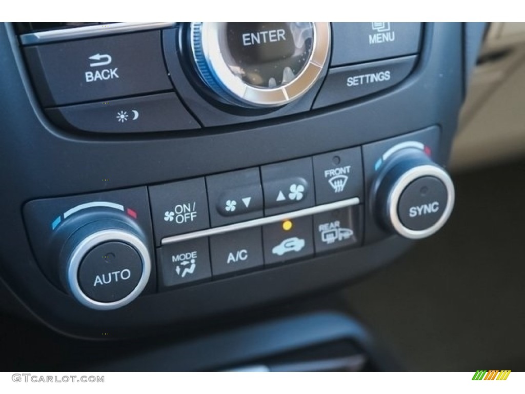 2018 Acura RDX AWD Technology Controls Photo #121569284