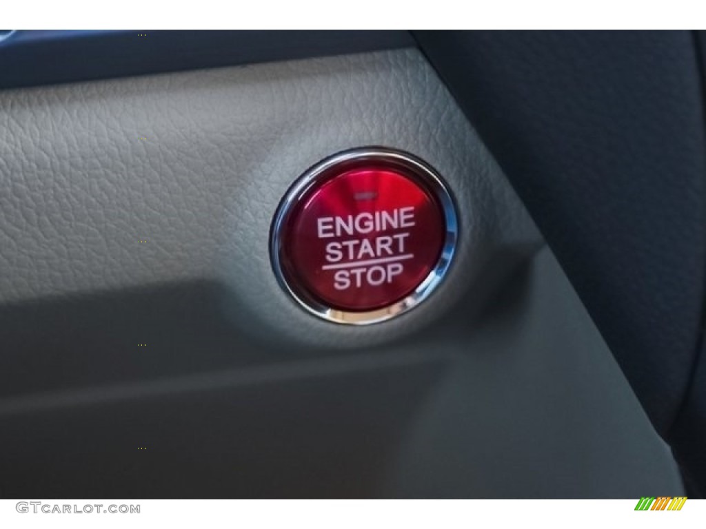 2018 Acura RDX AWD Technology Controls Photo #121569479