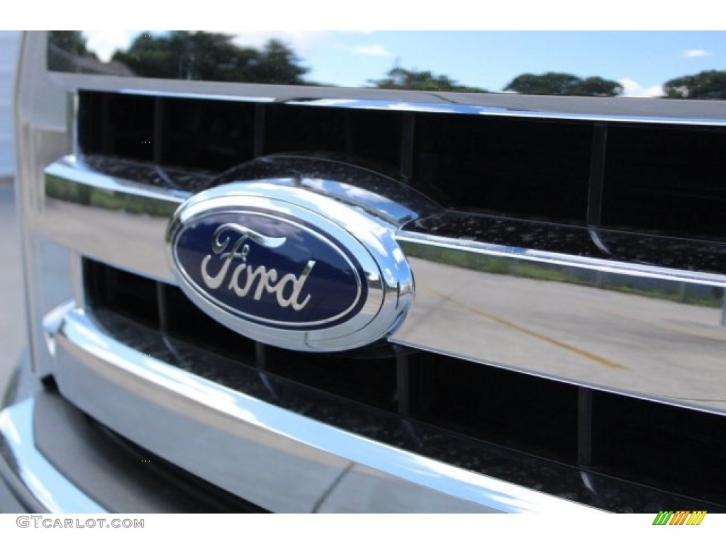 2017 F150 XLT SuperCrew - Ingot Silver / Earth Gray photo #8