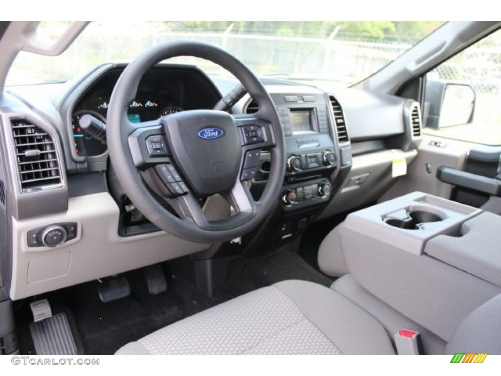 2017 F150 XLT SuperCrew - Ingot Silver / Earth Gray photo #12