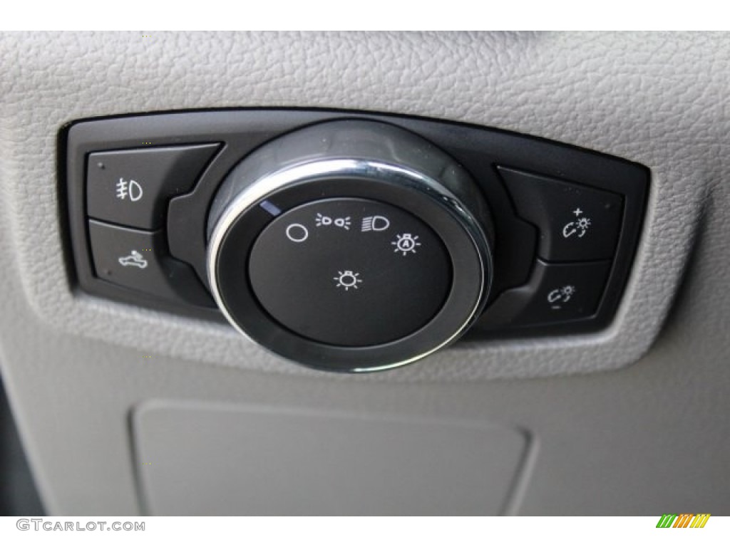 2017 F150 XLT SuperCrew - Ingot Silver / Earth Gray photo #18