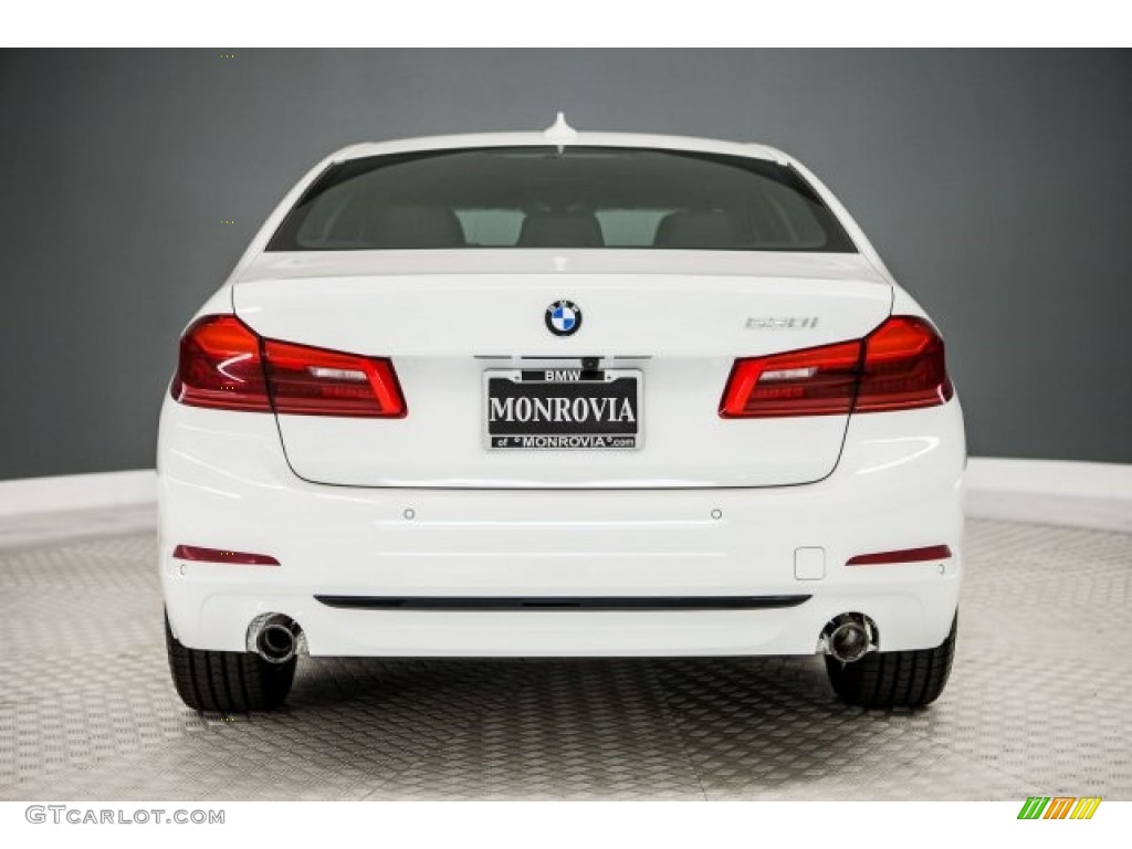 2017 5 Series 530i Sedan - Alpine White / Black photo #4