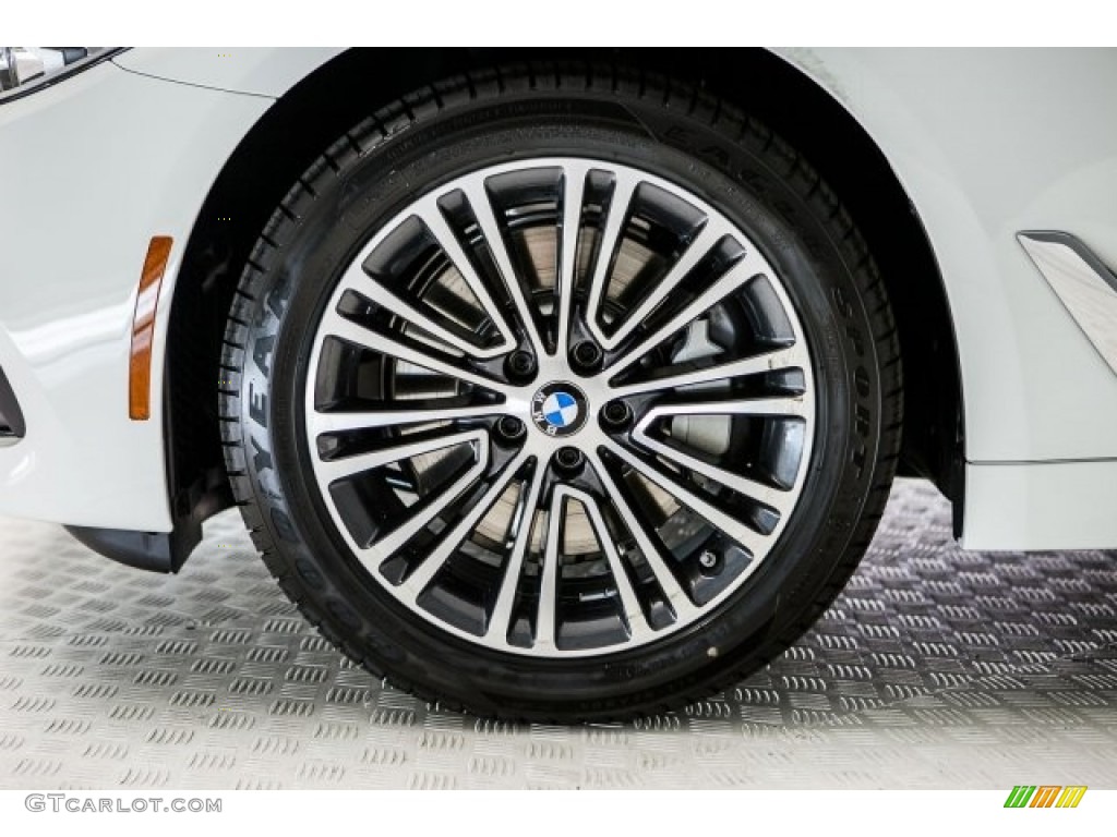 2017 5 Series 530i Sedan - Alpine White / Black photo #9