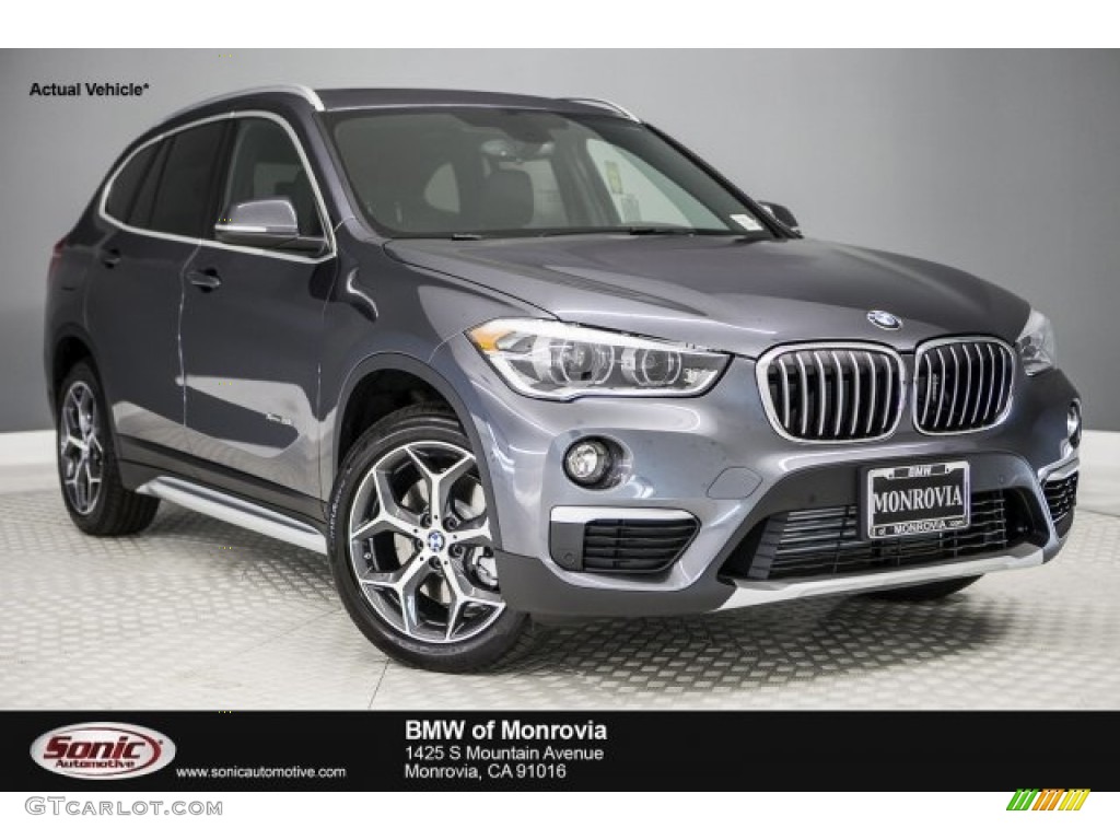 2017 X1 xDrive28i - Mineral Grey Metallic / Black photo #1