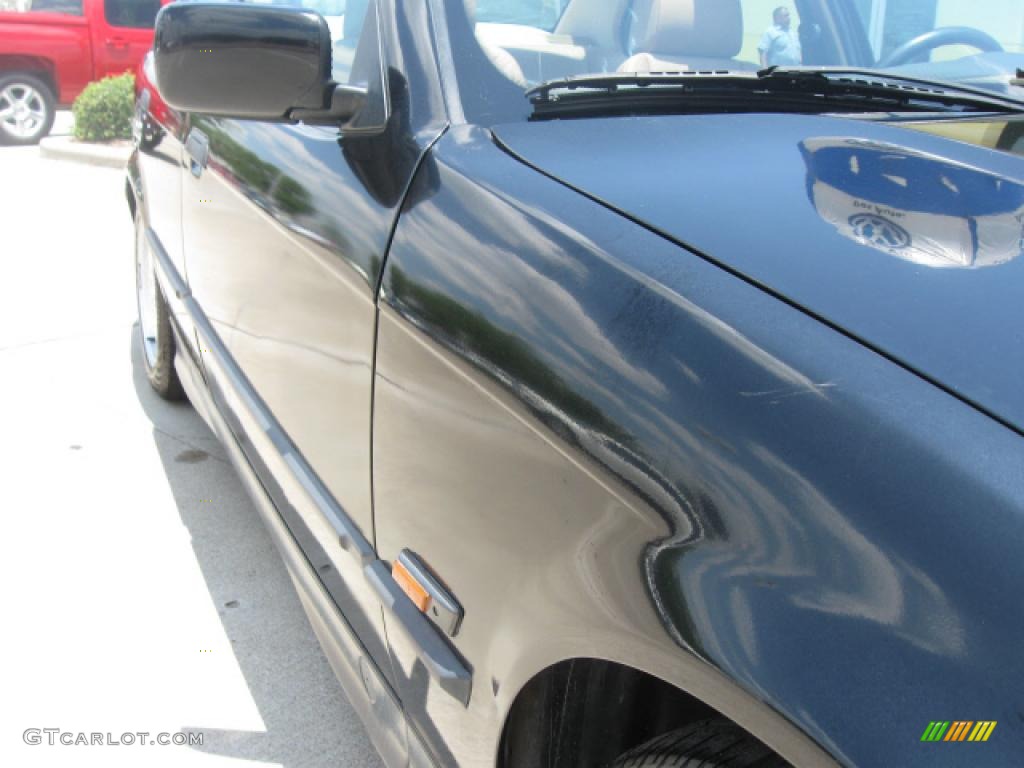 1995 3 Series 325i Sedan - Cosmos Black Metallic / Beige photo #3
