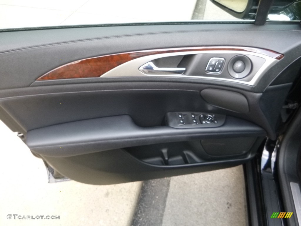 2017 Lincoln MKZ Reserve AWD Ebony Door Panel Photo #121583763