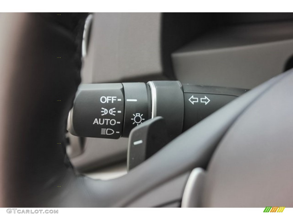 2018 Acura RDX FWD Controls Photo #121586207