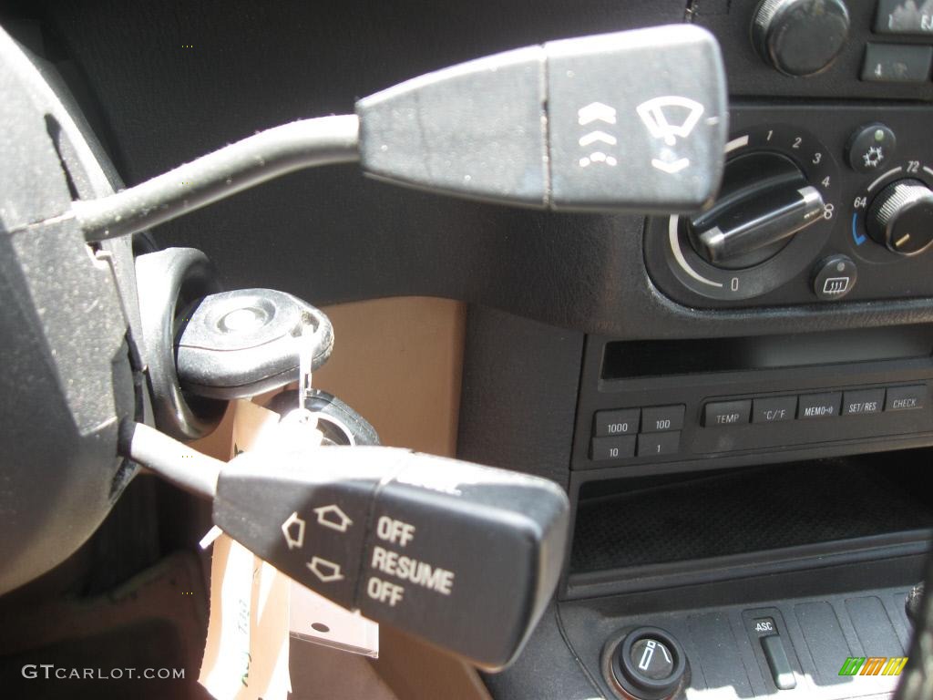 1995 3 Series 325i Sedan - Cosmos Black Metallic / Beige photo #38