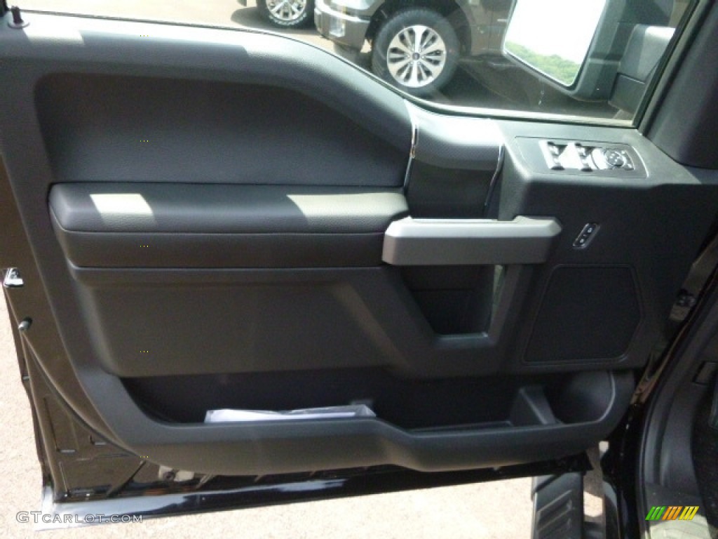 2017 F150 XLT SuperCrew 4x4 - Shadow Black / Black photo #10