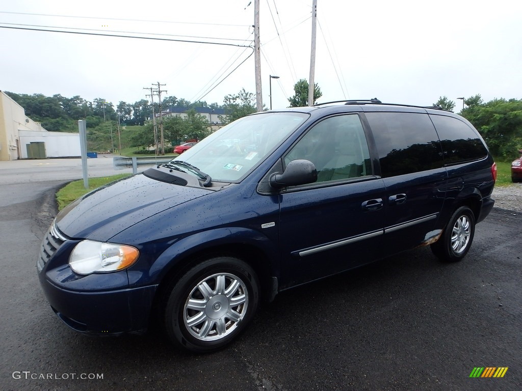 2005 Town & Country Touring - Midnight Blue Pearl / Medium Slate Gray photo #1