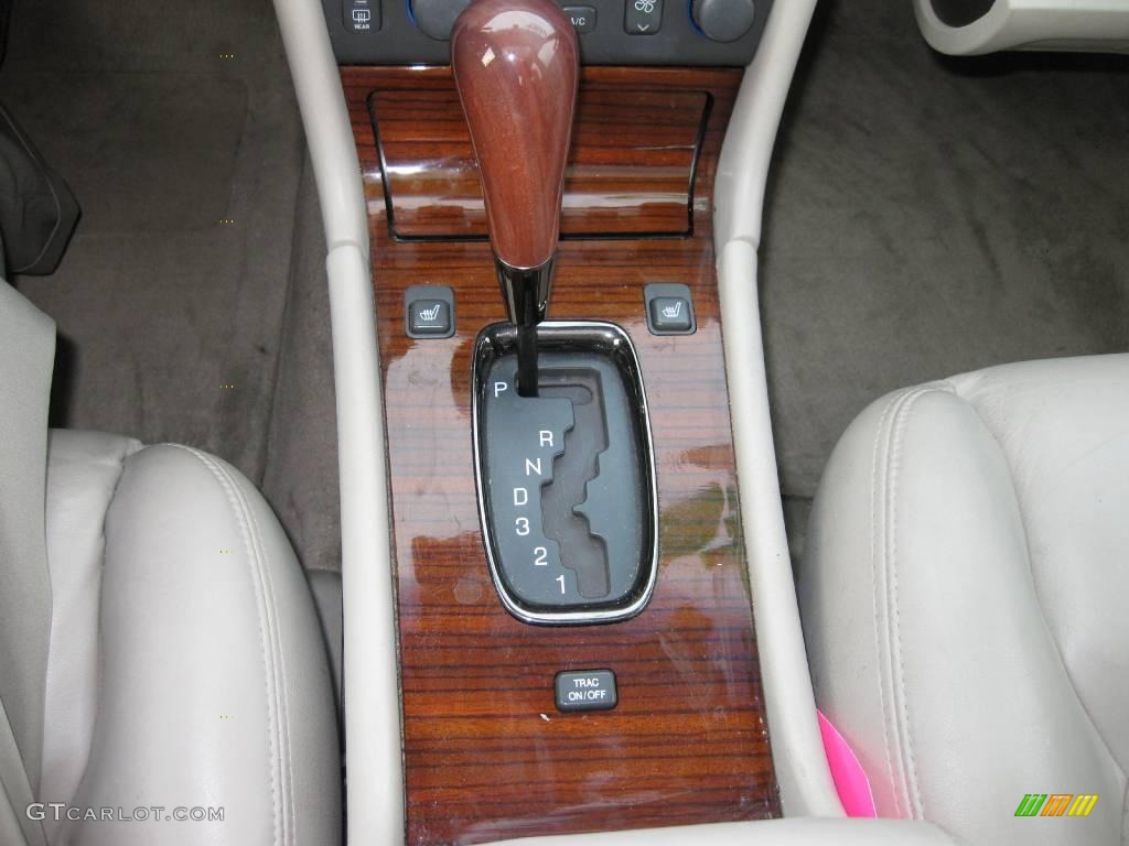 2001 Seville STS - Crimson Red / Shale photo #16
