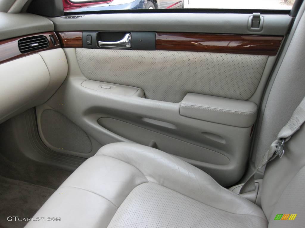2001 Seville STS - Crimson Red / Shale photo #17
