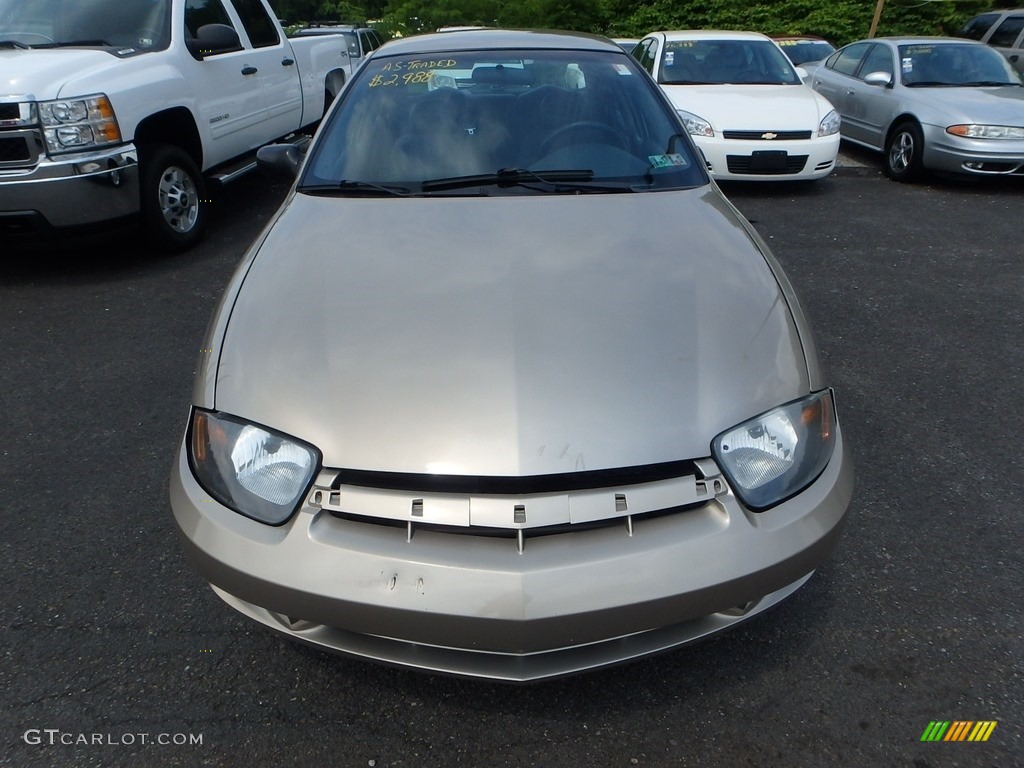 2005 Cavalier Sedan - Sandrift Metallic / Graphite Gray photo #6