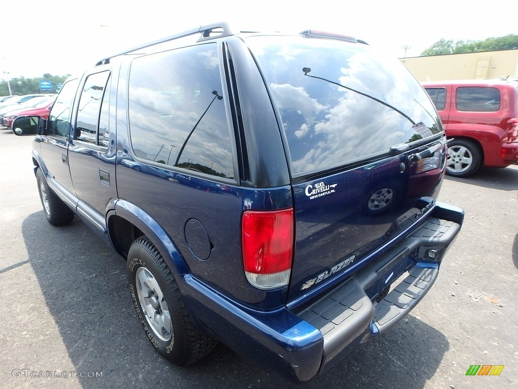 2002 Blazer LS 4x4 - Indigo Blue Metallic / Graphite photo #2