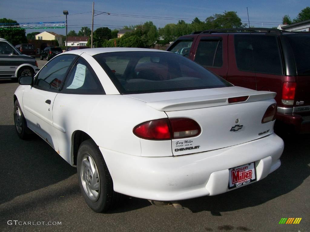 1999 Cavalier Coupe - Bright White / Graphite photo #3