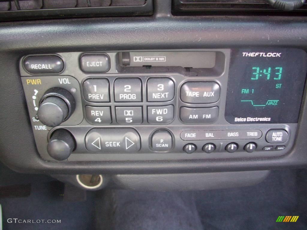 1996 Monte Carlo LS - Bright White / Blue photo #19