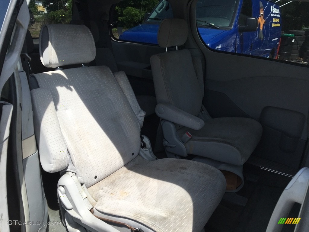 2004 Quest 3.5 S - Smoke Gray Metallic / Gray photo #3