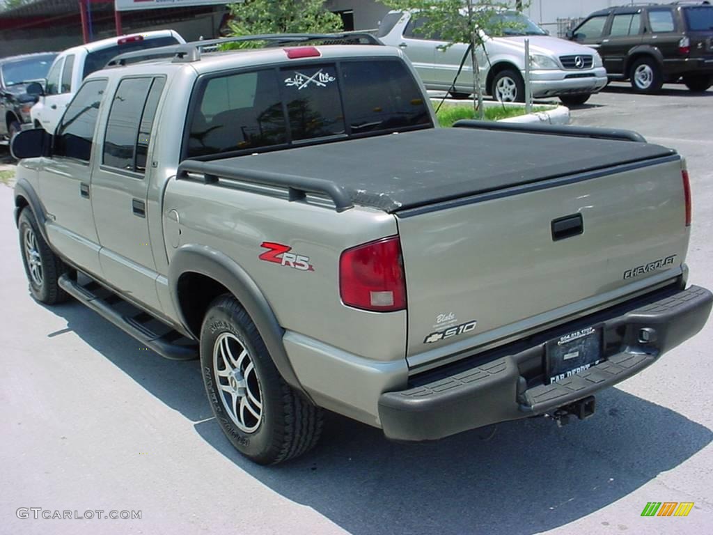 2003 S10 LS ZR5 Crew Cab 4x4 - Light Pewter Metallic / Graphite photo #3