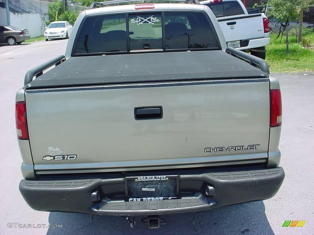 2003 S10 LS ZR5 Crew Cab 4x4 - Light Pewter Metallic / Graphite photo #4