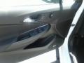 Summit White - Cruze LT Photo No. 17