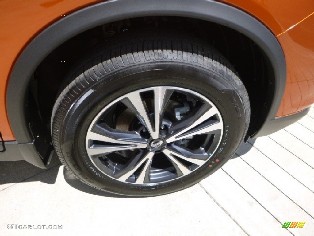 2017 Rogue SL AWD - Monarch Orange / Almond photo #2